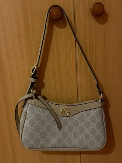 Cartera de hombro beige elegante estilo Gucci - miniatura 1