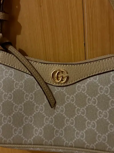 Cartera de hombro beige elegante estilo Gucci - miniatura 4