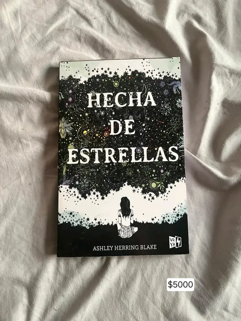 Libro Hecha de Estrellas
