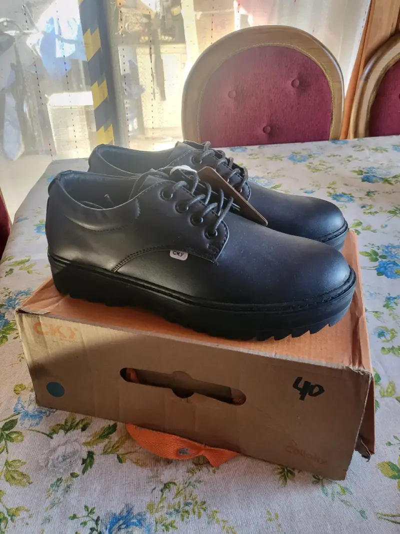 Zapatos xolloky negros CKY - 1