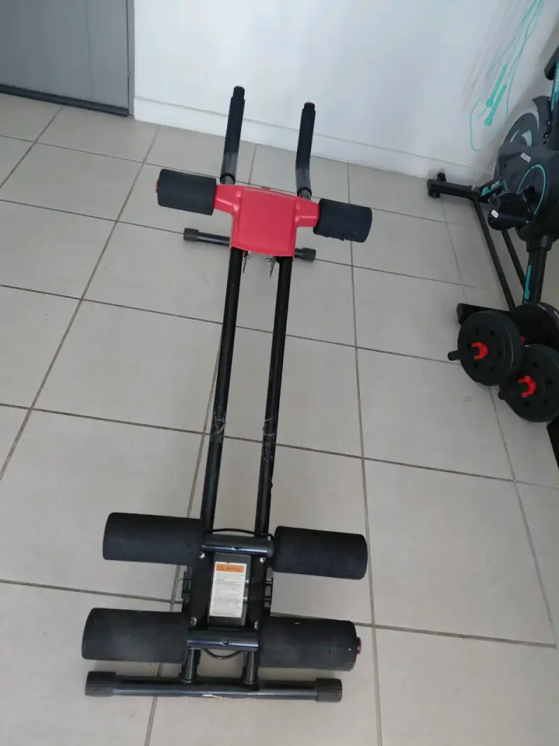 Máquina de ejercicio abdominal