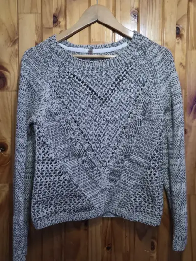 Suéter azul de lana trenzada - miniatura 3