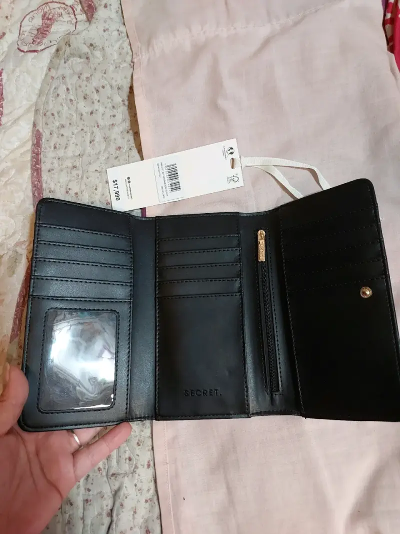 Billetera negra Secret con cierre - 2