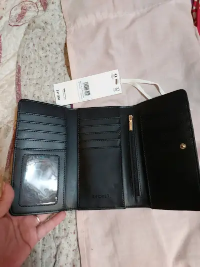 Billetera negra Secret con cierre - miniatura 2