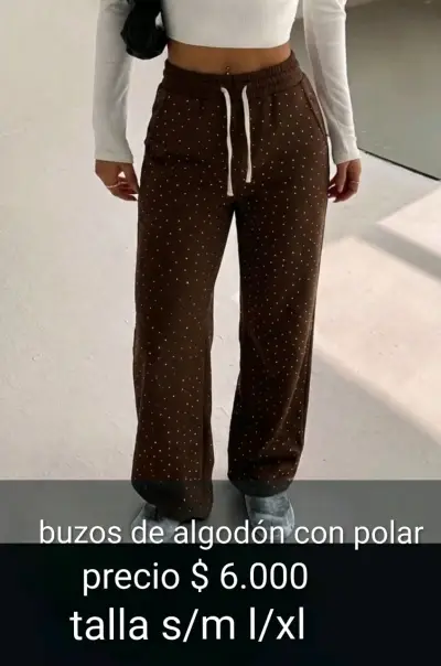 Pantalones buzo con brillos y polar por dentro - miniatura 1