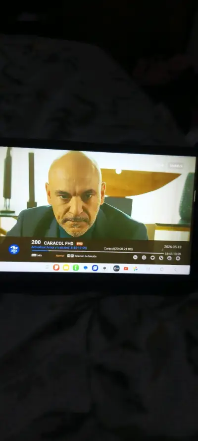 Tablet Samsung con aplicaciones - miniatura 4