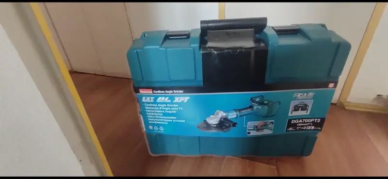 Esmeriladora angular Makita nueva - 2