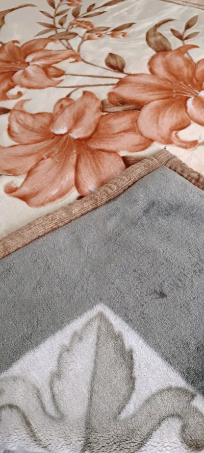 Cobertor de cama floral beige,frasada - miniatura 4