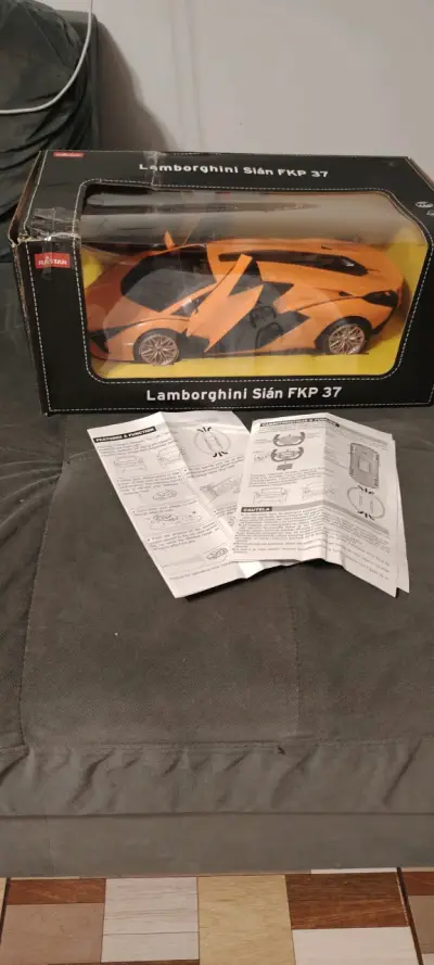 Auto RC Lamborghini Sian Naranja - miniatura 5