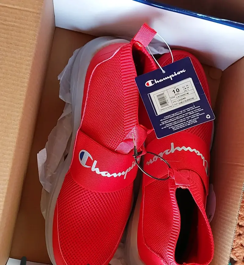 Zapatillas rojas Champion nuevas - 1