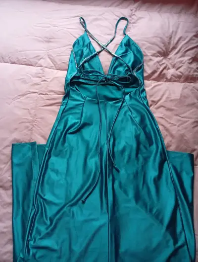 Vestido largo turquesa con brillos - miniatura 2