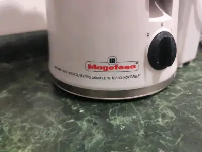 Extractor de jugos Moulinex - miniatura 4