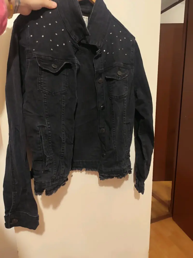 Chaqueta de jeans negra con tachas XL - 1