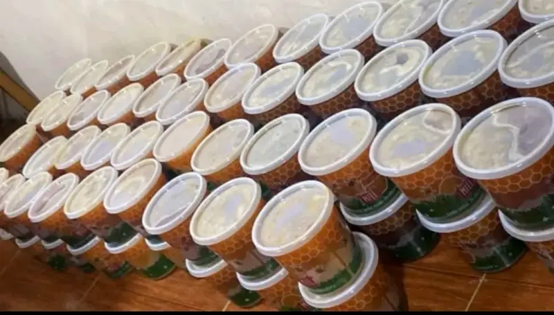 Tarros de miel natural