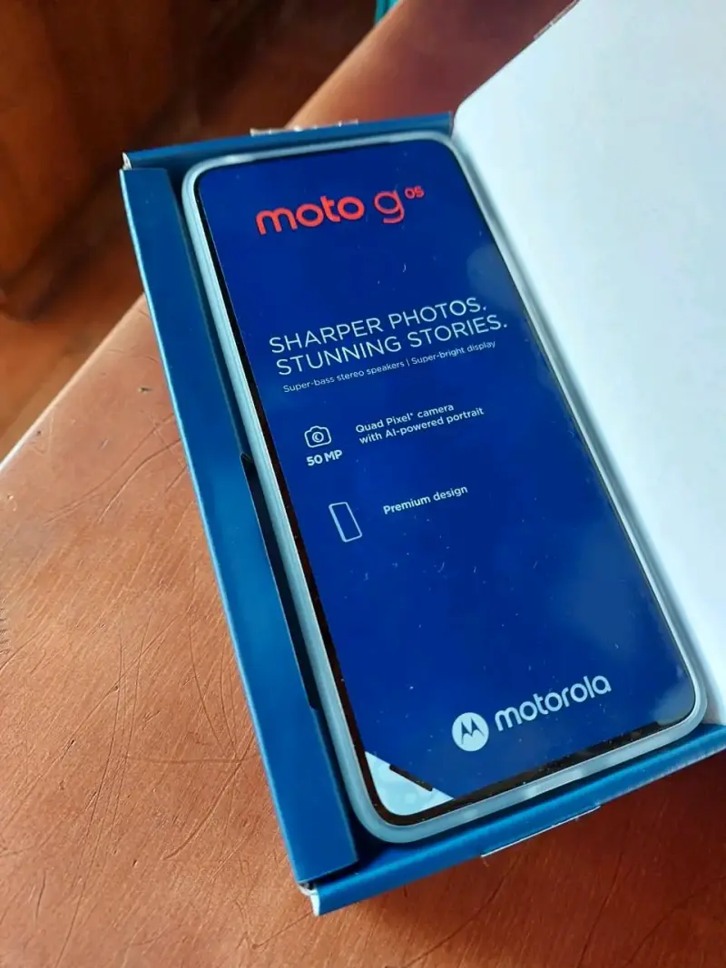 Moto G 05 ,  teléfono nuevo - 1