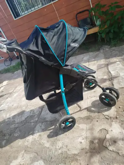 Coche de bebé Bebesit negro - miniatura 1