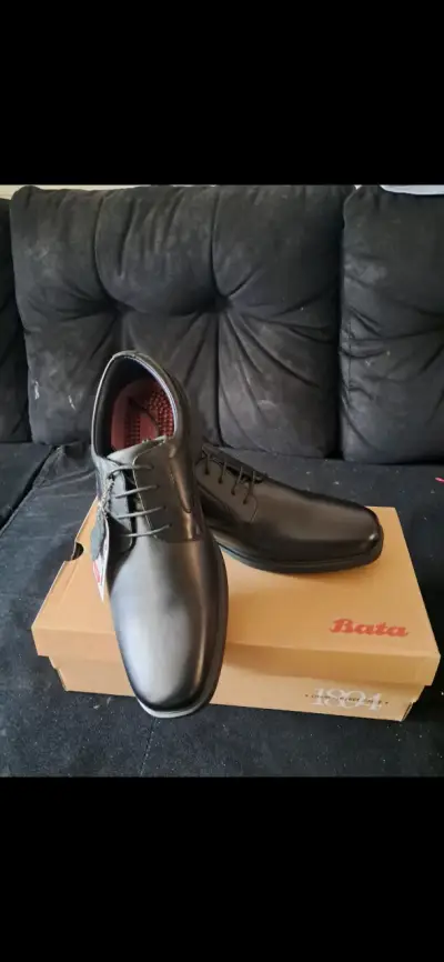 Zapatos formales negros nuevos - miniatura 1