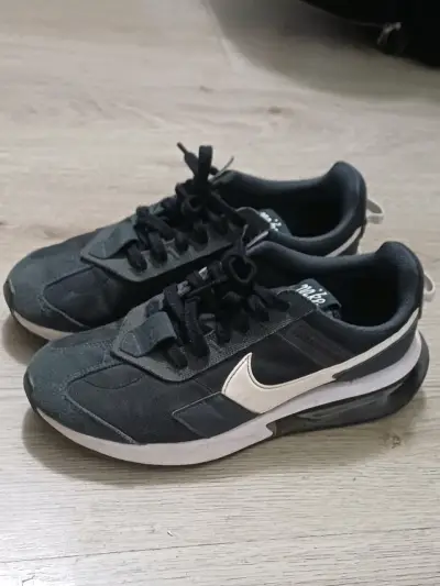 Zapatillas deportivas negras Nike 40.5 US - miniatura 1