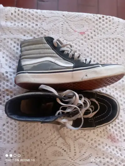 Zapatillas Vans negras usadas - miniatura 2