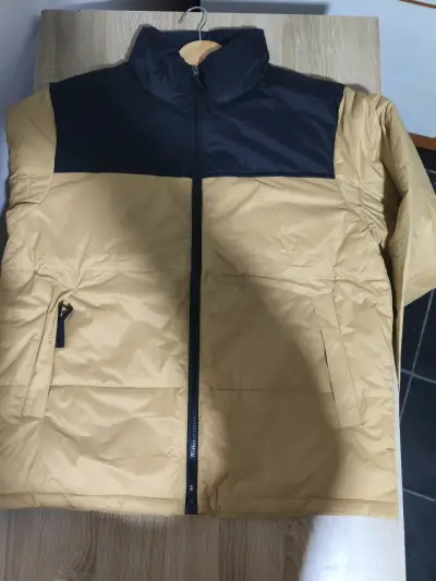 Chaqueta amarilla con gorro para hombre - miniatura 5