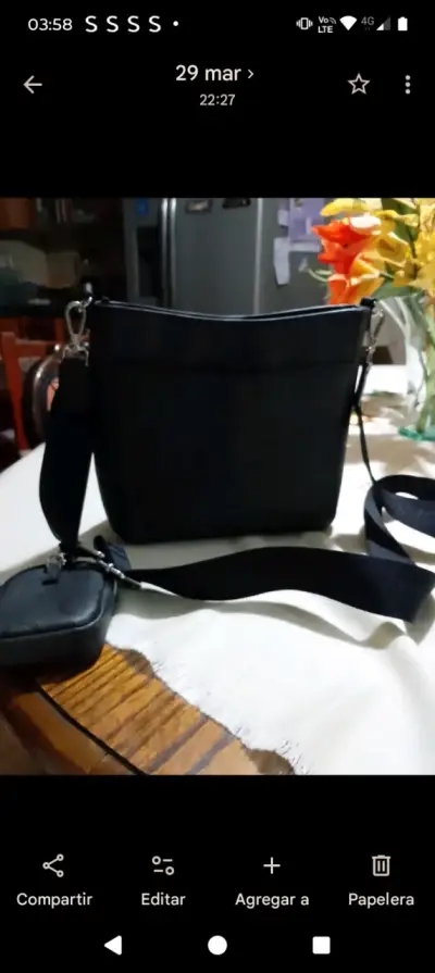 Cartera negra GUESS con estuche - miniatura 2