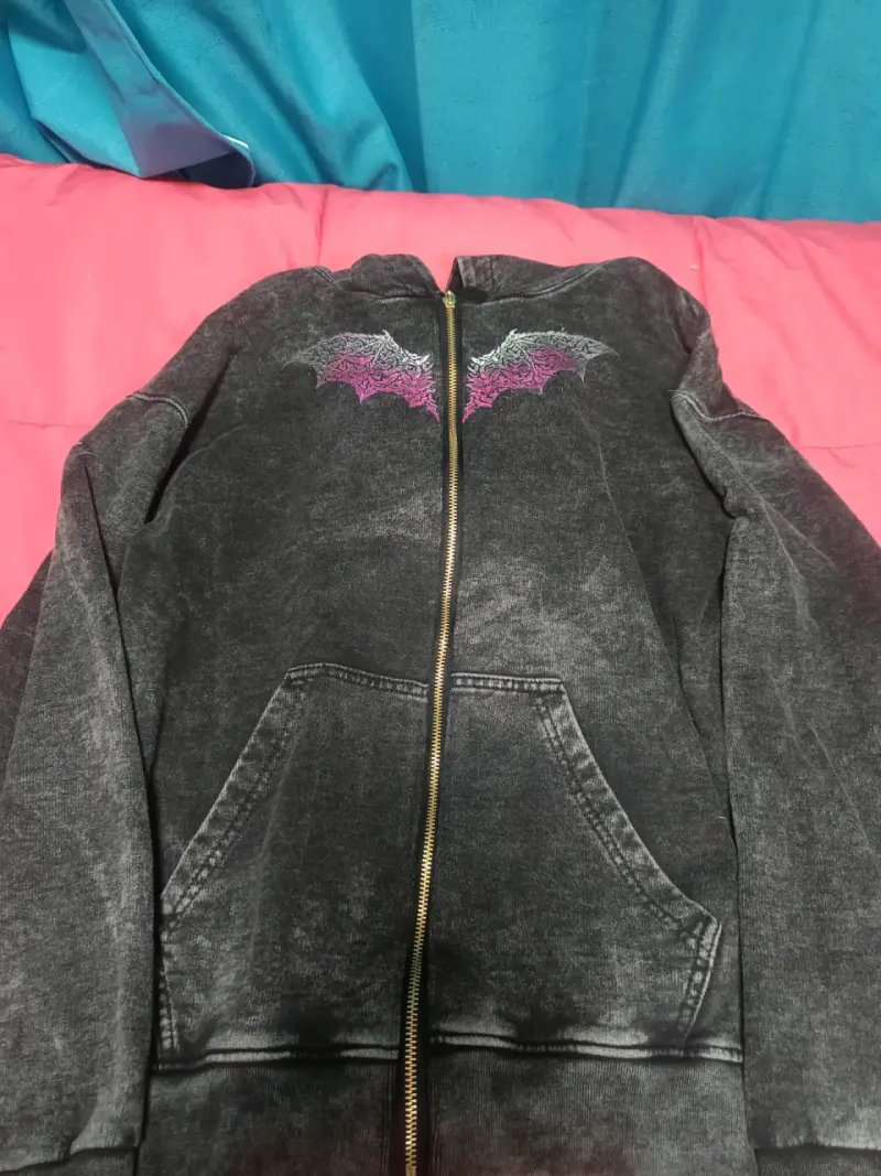 Polerón con capucha estampado - 3