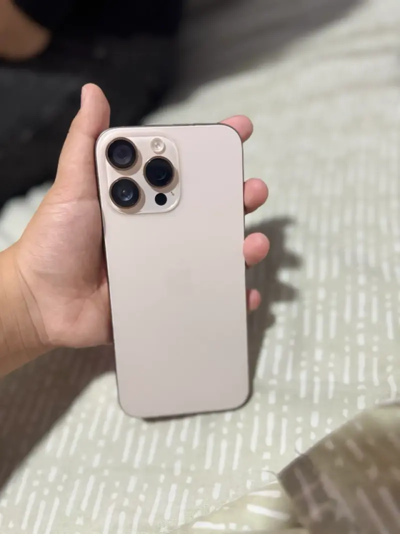 iPhone 16 Pro Max 256gb - 2