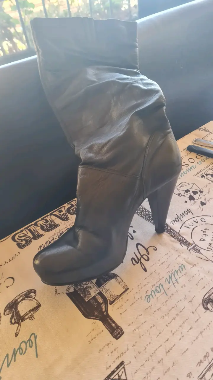 Botines Hush Puppies Negro y Beige - 2
