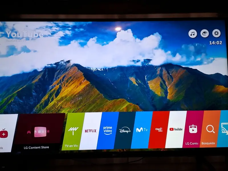 Smart TV LG con aplicaciones - 3