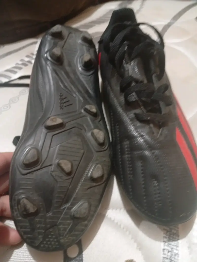 Zapatillas fútbol Adidas negras - 1