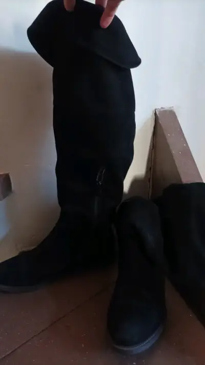 Botas negras de caña alta - miniatura 3