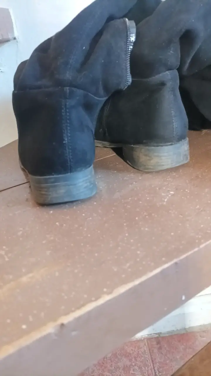 Botas negras de caña alta - 4
