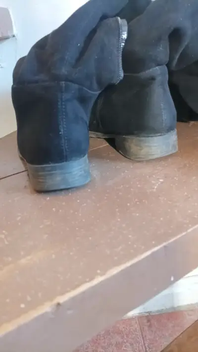 Botas negras de caña alta - miniatura 4