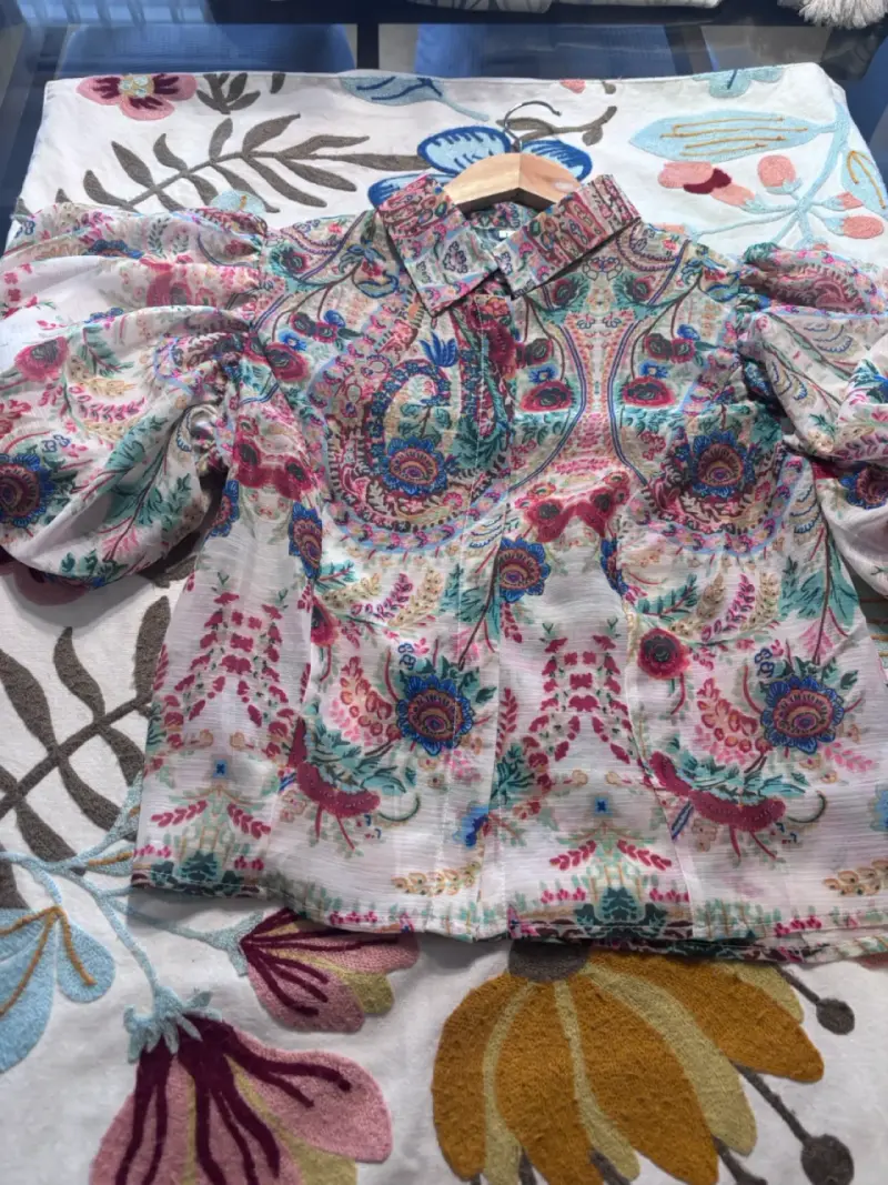 Blusa estampada colorida - 3