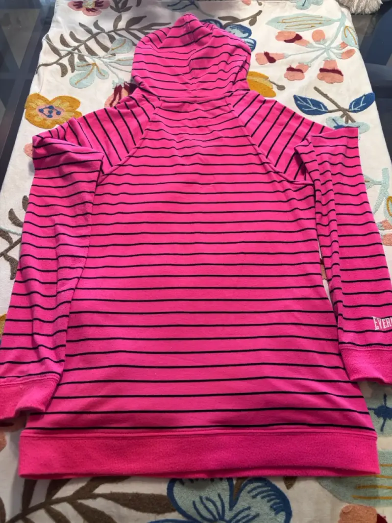 Polerón rayado rosado con capucha - 1