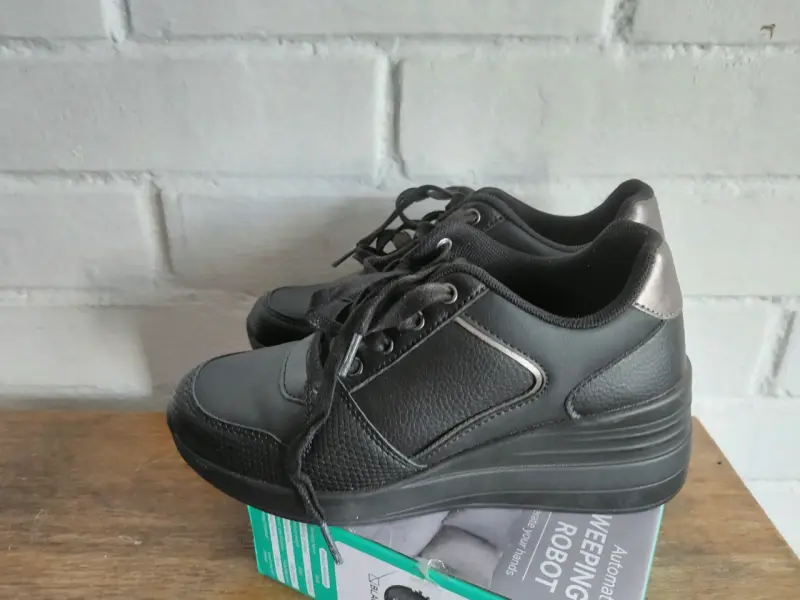 Zapatillas urbanas negras - 2
