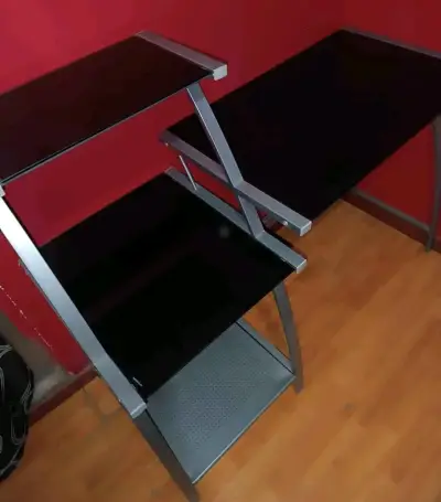 Escritorio de vidrio negro - miniatura 5