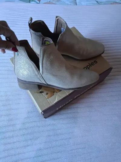 Botines Hush Puppies dorados - miniatura 1