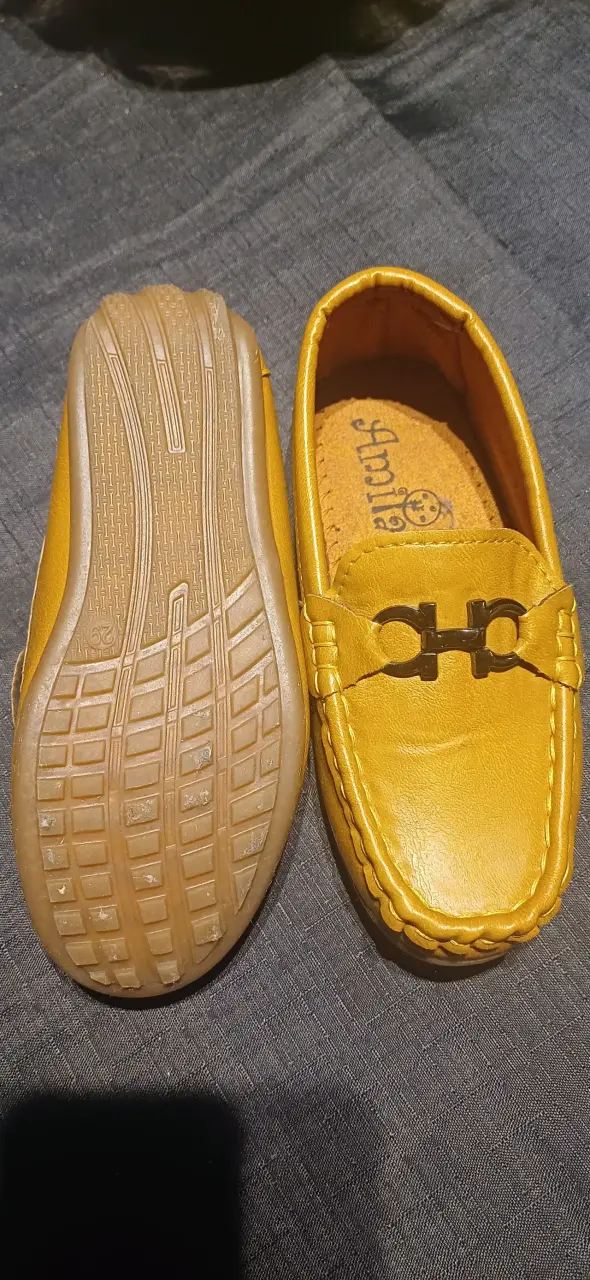 Mocasines amarillos para niños - 2