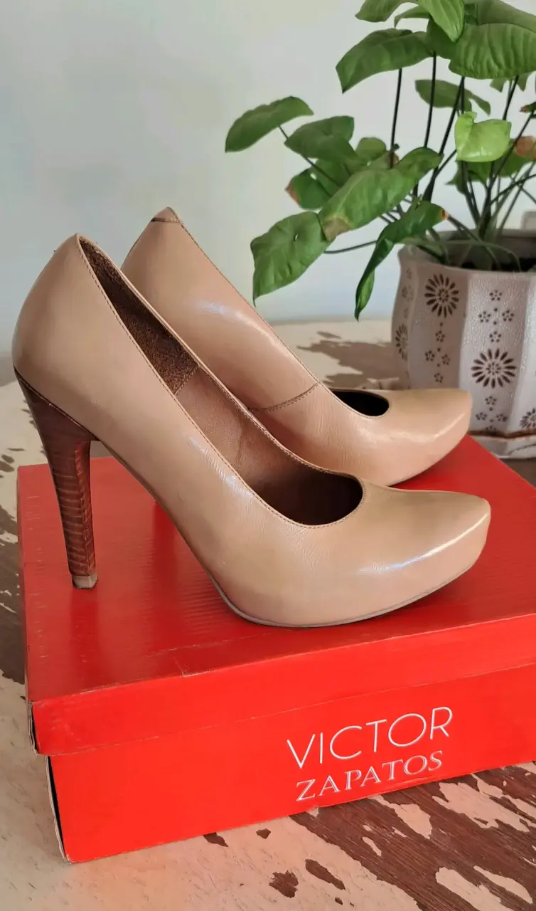 Zapatos de taco alto beige, marca Victor Zapato - 2