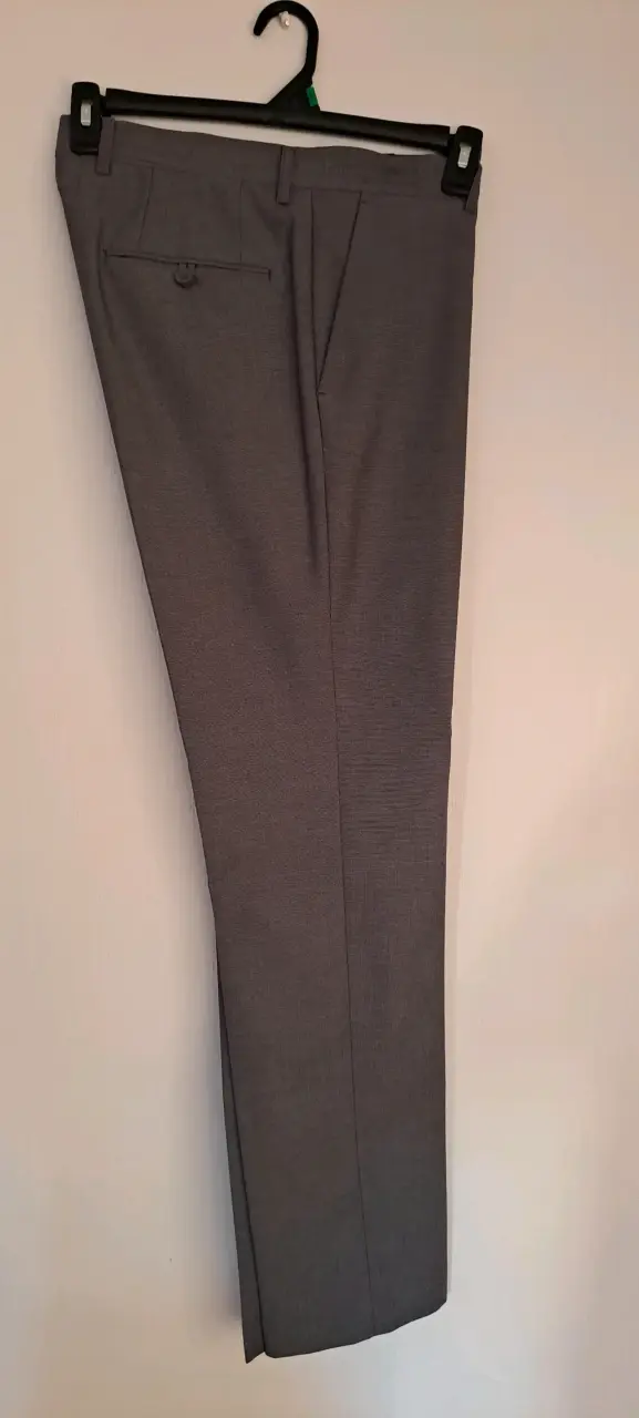 Traje 2 piezas, gris para hombre, marca Mossimo - 2
