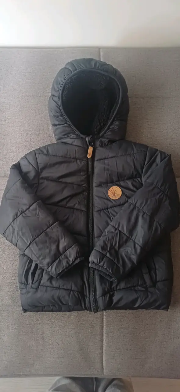 Parka negra con capucha - 2