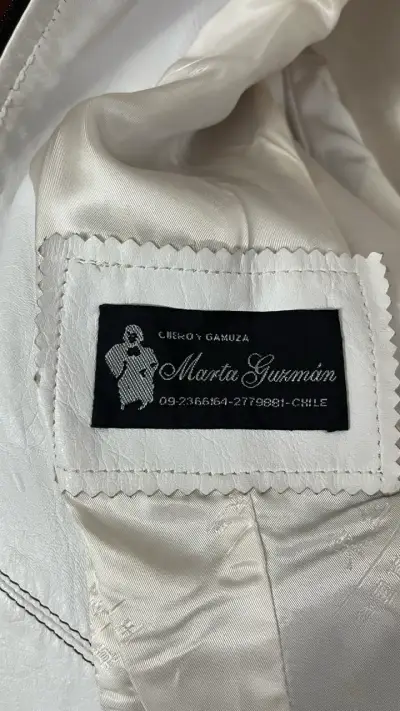 Chaqueta de Cuero negro con blanco floral - miniatura 2