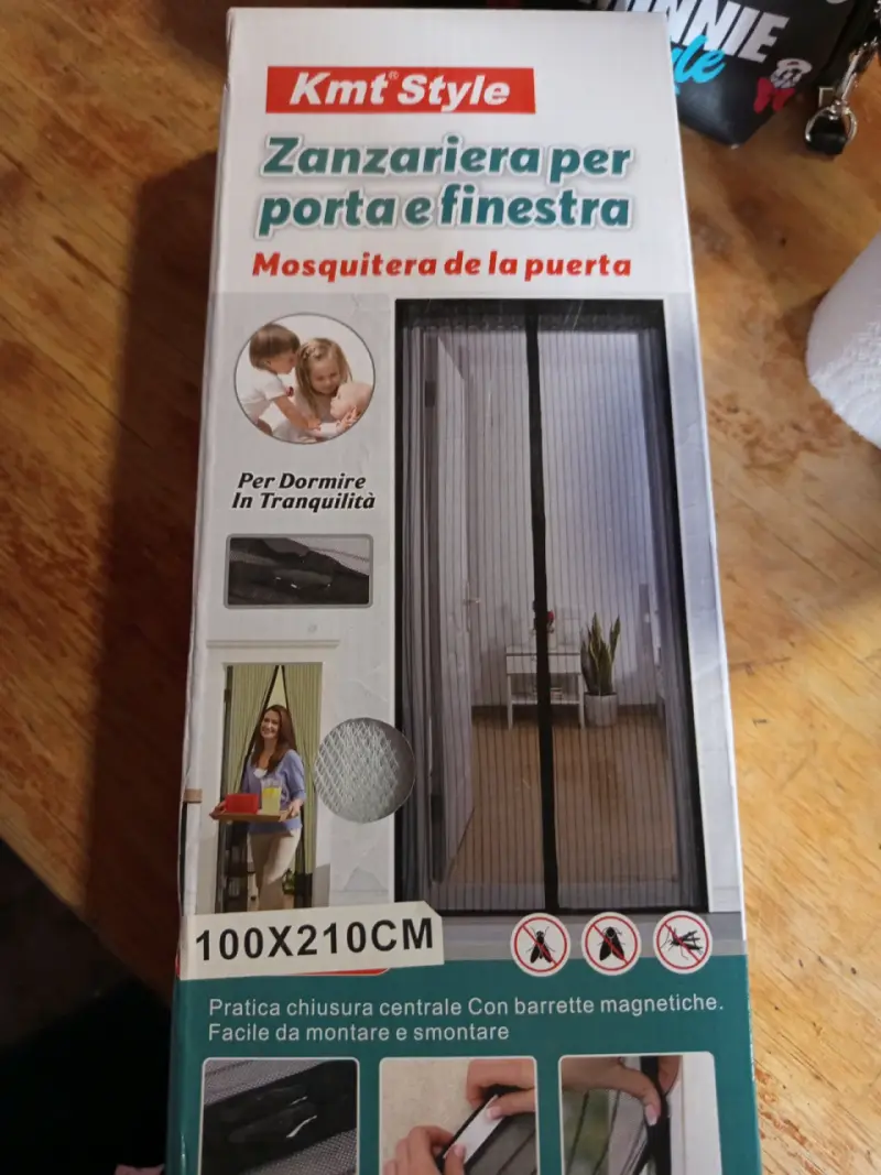 Mosquitera magnética para puerta