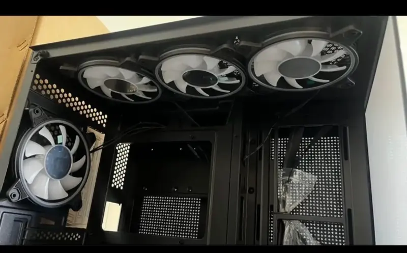 Gabinete PC Micro ATX - 6