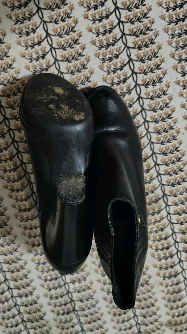 Botas negras de cuero - 4