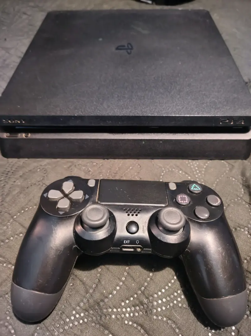PS4 Slim 500GB + Control + HDMI y cables - 7