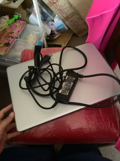 Laptop HP 15 pulgadas - miniatura 3