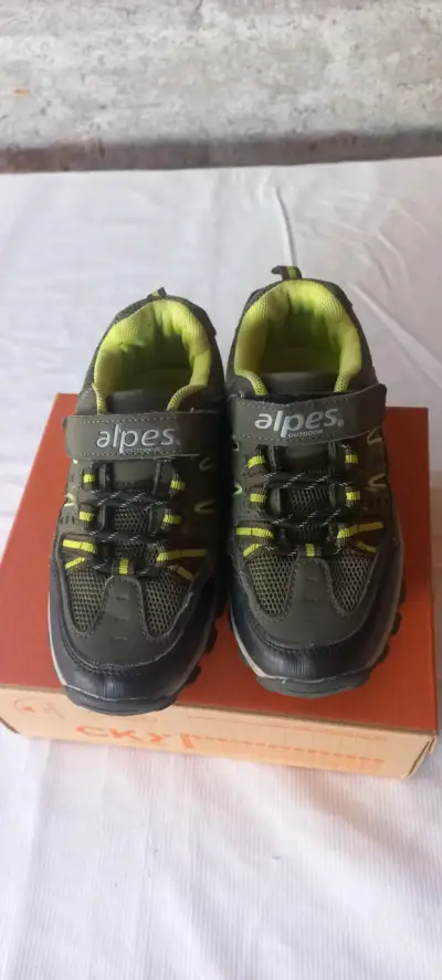 Zapatillas deportivas grises N°31 - miniatura 2