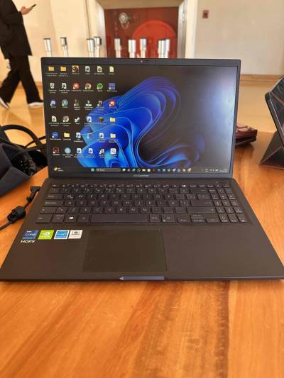 ASUS ExpertBook - miniatura 2